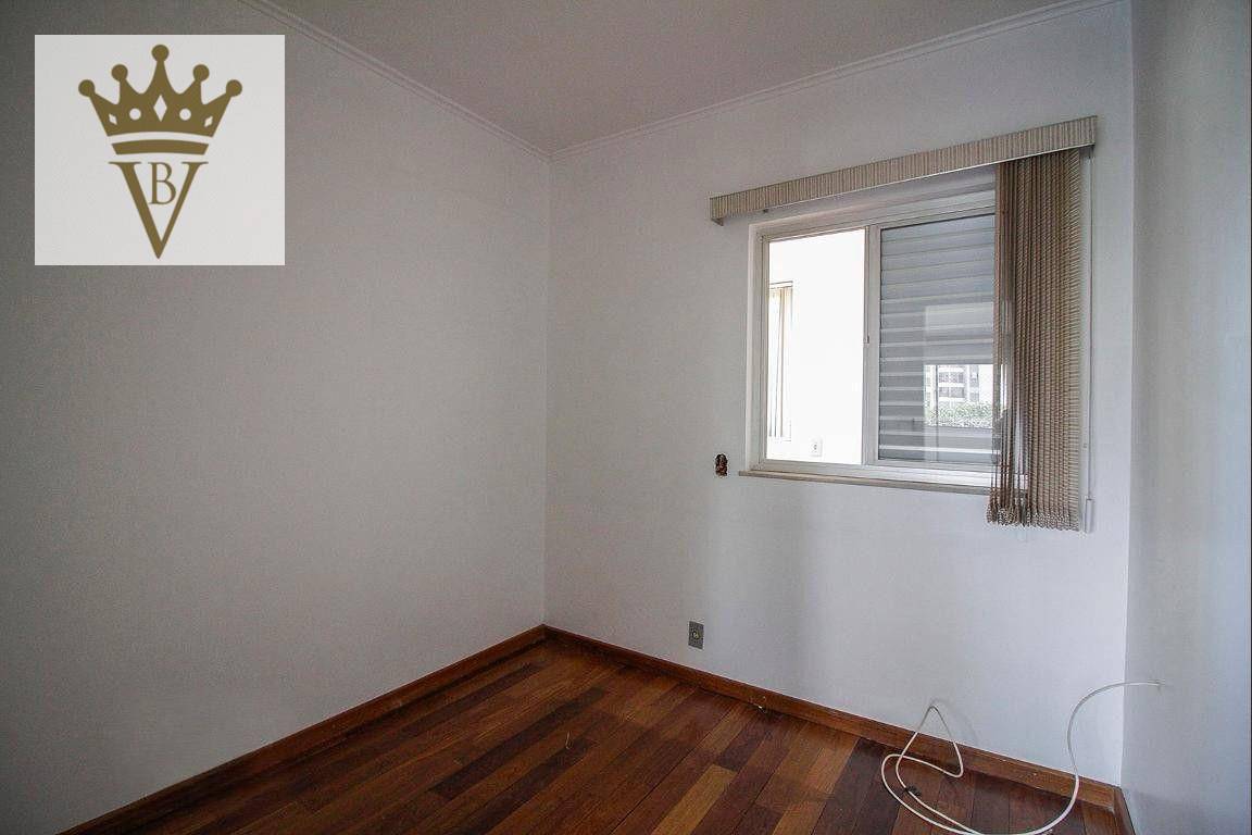 Apartamento à venda com 3 quartos, 176m² - Foto 13