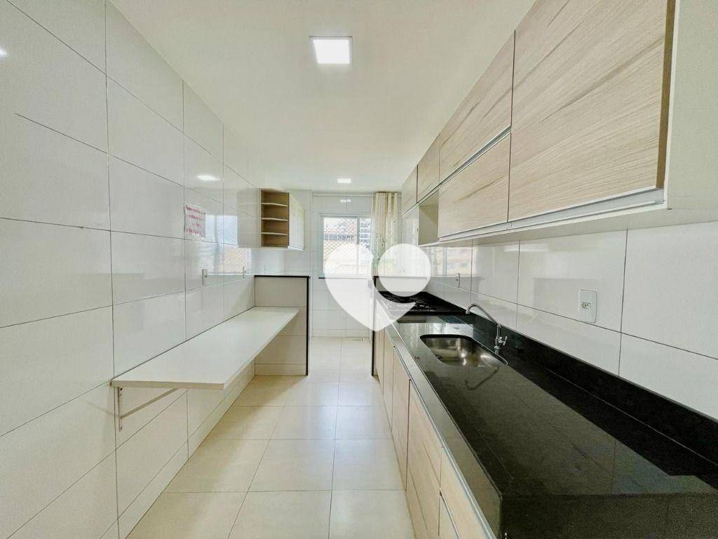 Apartamento à venda com 3 quartos, 95m² - Foto 3