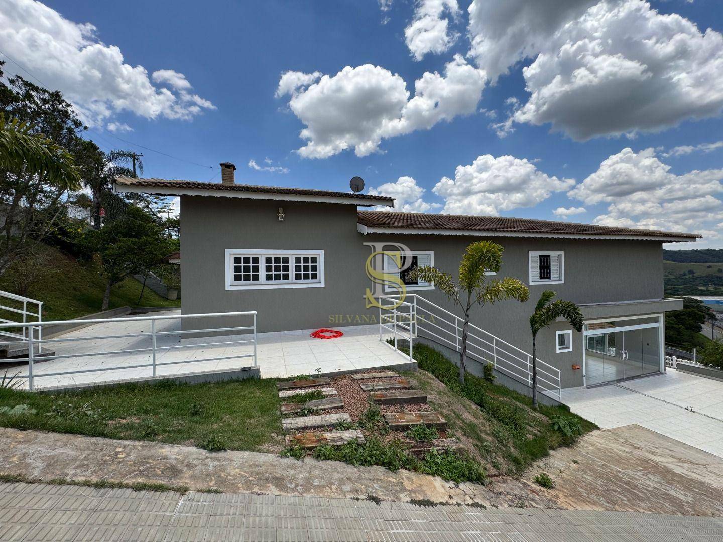 Chácara à venda com 4 quartos, 360m² - Foto 2