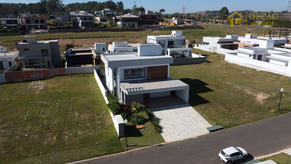 Casa de Condomínio à venda com 3 quartos, 260m² - Foto 3