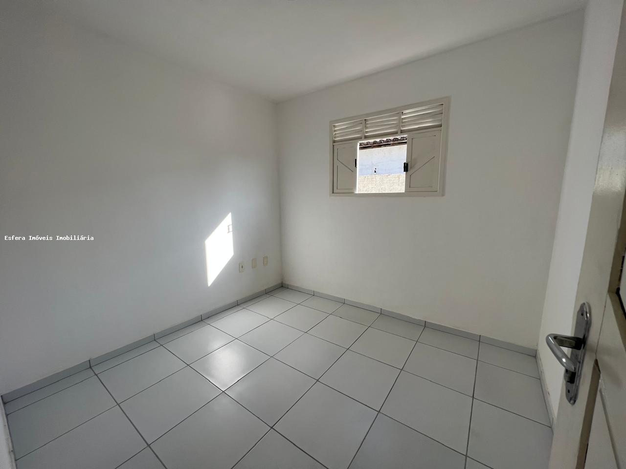 Casa à venda com 2 quartos, 250m² - Foto 7