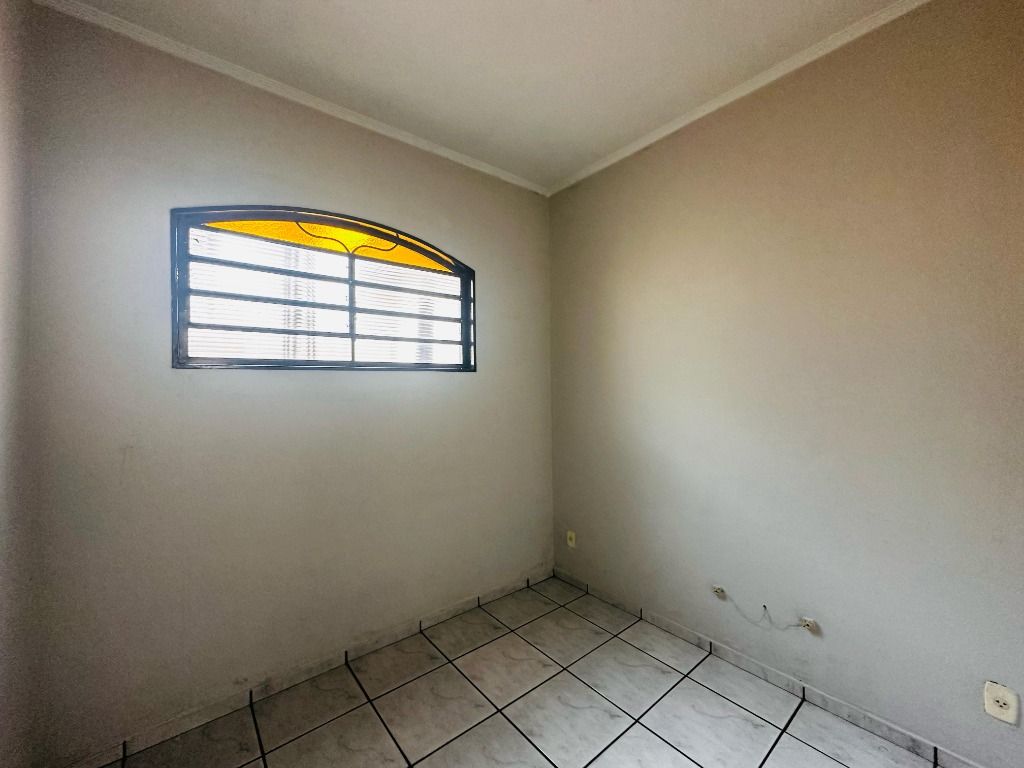 Casa à venda com 3 quartos, 252m² - Foto 29