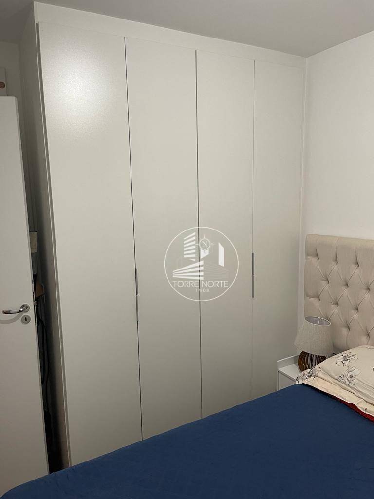 Apartamento à venda com 2 quartos, 41m² - Foto 12