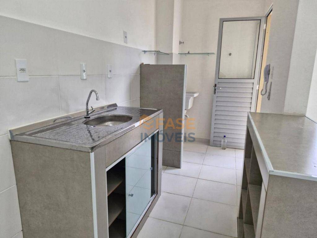 Apartamento para alugar com 2 quartos, 51m² - Foto 4