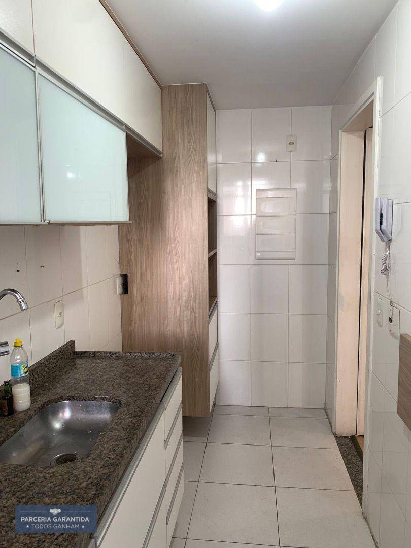 Apartamento à venda com 2 quartos, 60m² - Foto 6