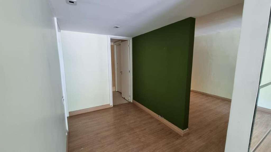 Apartamento à venda com 4 quartos, 188m² - Foto 3