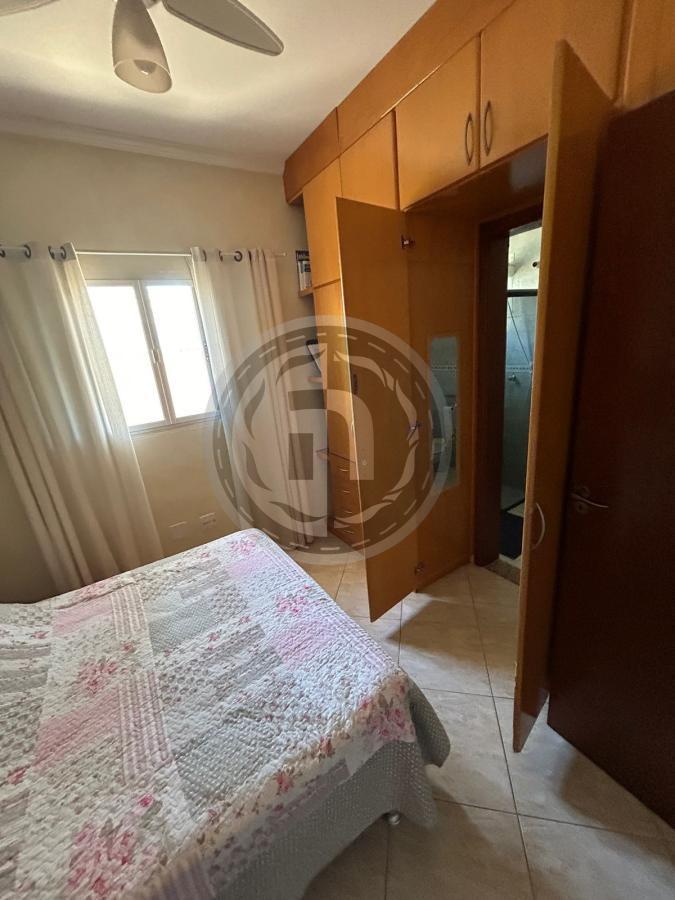 Casa de Condomínio à venda com 5 quartos, 308m² - Foto 32