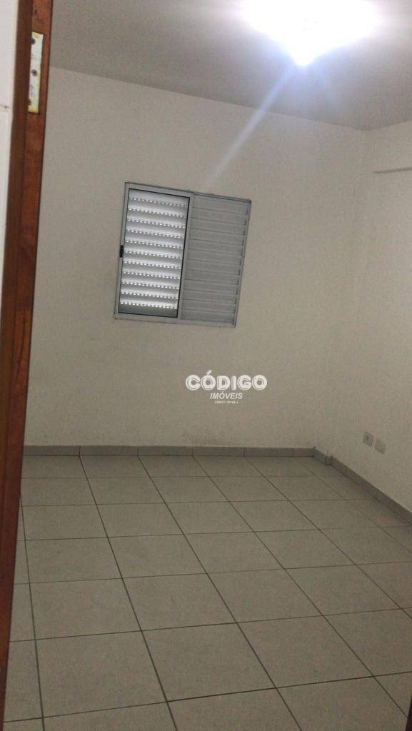 Apartamento para alugar com 1 quarto, 50m² - Foto 2