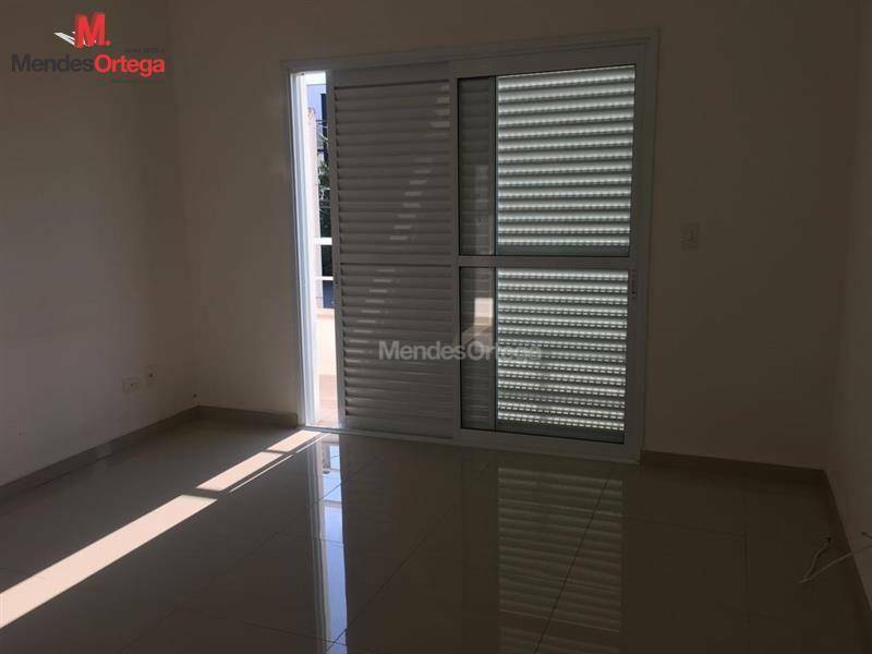 Casa de Condomínio para alugar com 3 quartos, 300m² - Foto 13