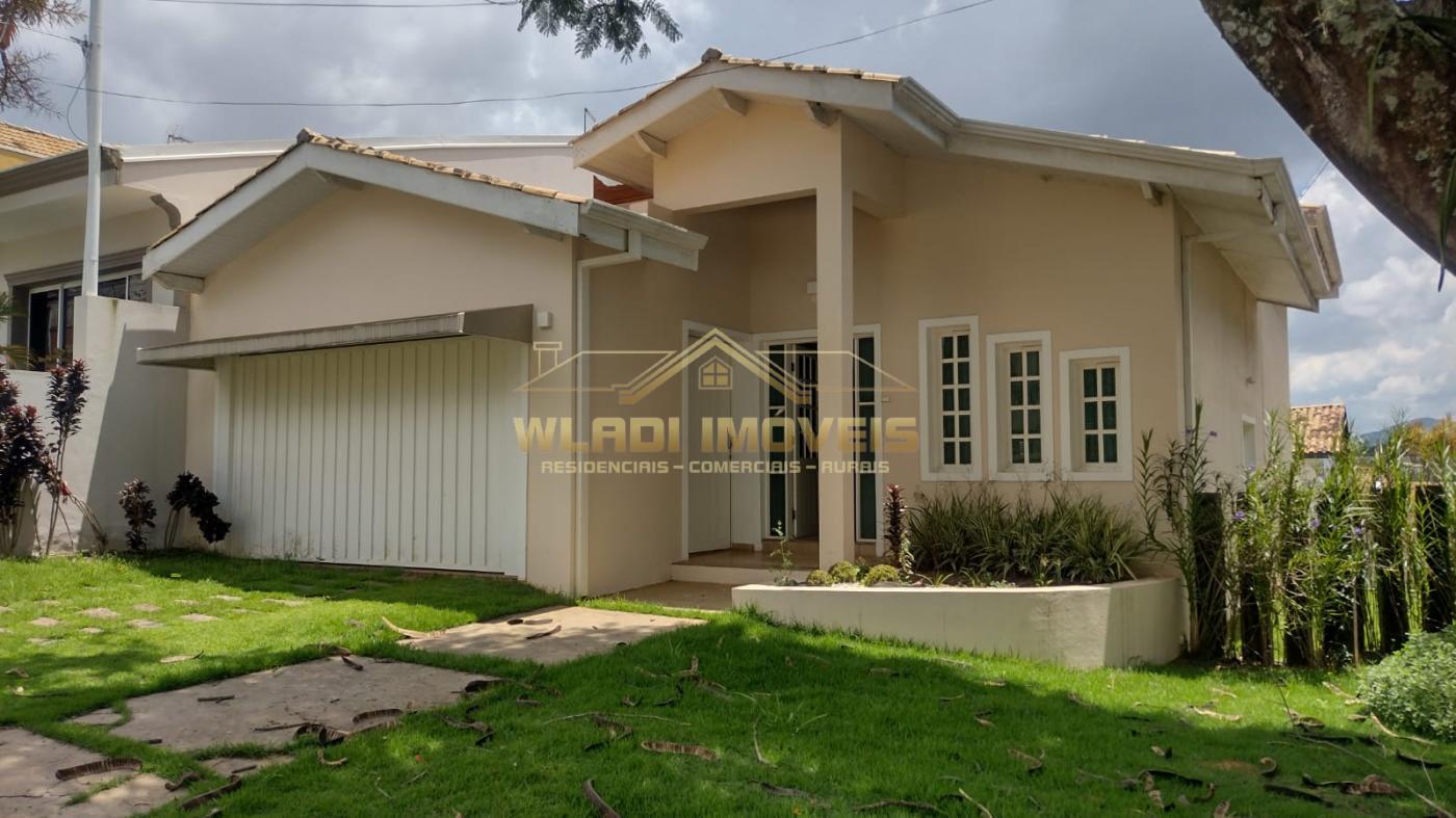 Casa de Condomínio à venda com 3 quartos, 300m² - Foto 2