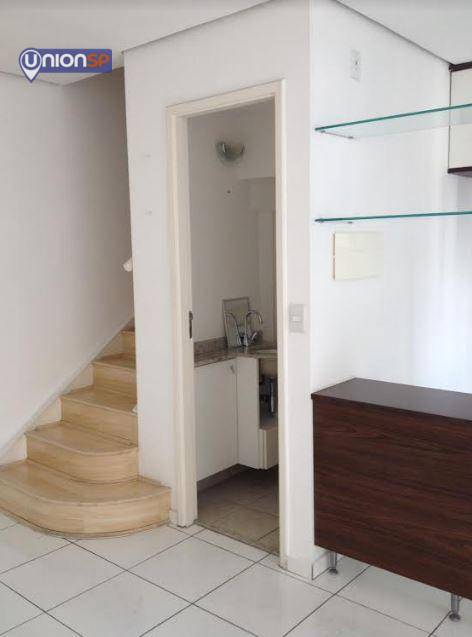 Apartamento à venda com 1 quarto, 60m² - Foto 4