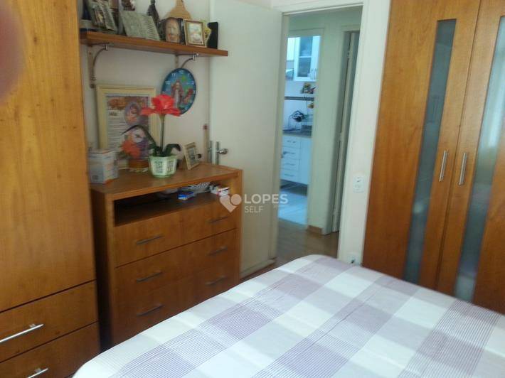 Apartamento à venda com 2 quartos, 66m² - Foto 2