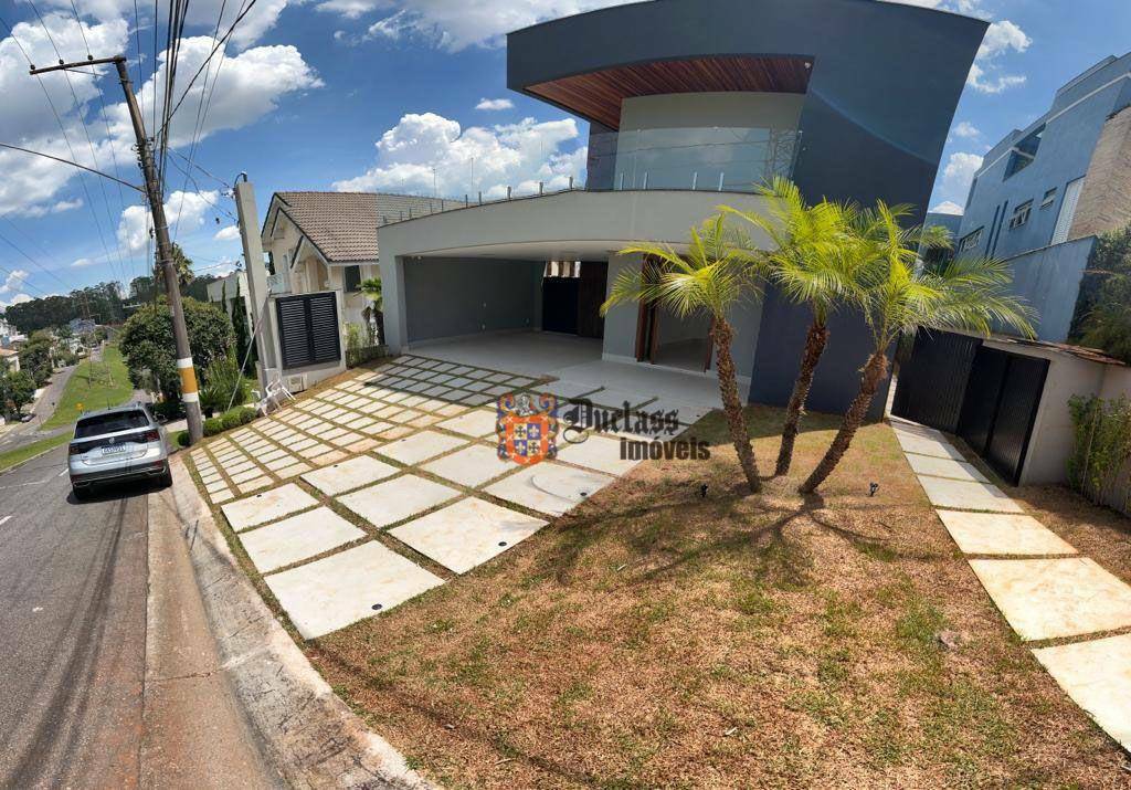 Casa de Condomínio à venda com 4 quartos, 400m² - Foto 2