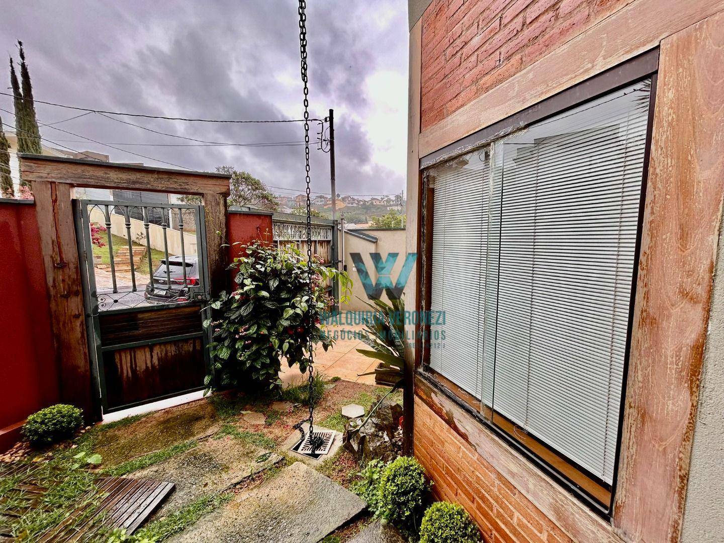 Casa à venda e aluguel com 3 quartos, 295m² - Foto 5