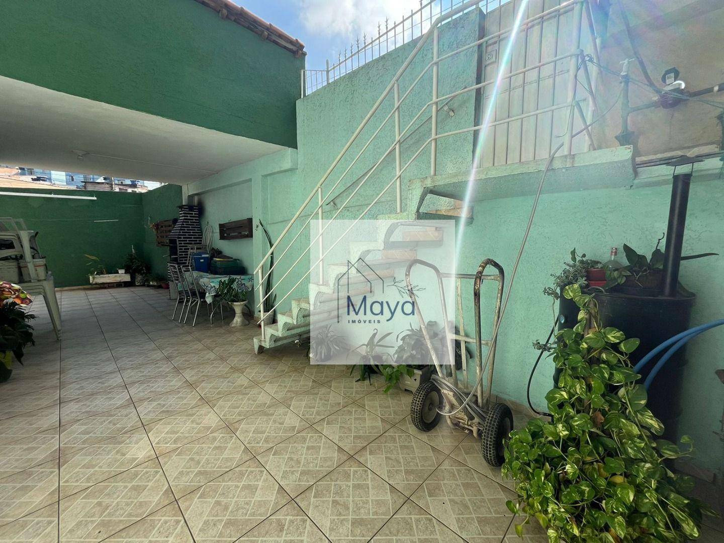 Casa à venda com 5 quartos, 220m² - Foto 8