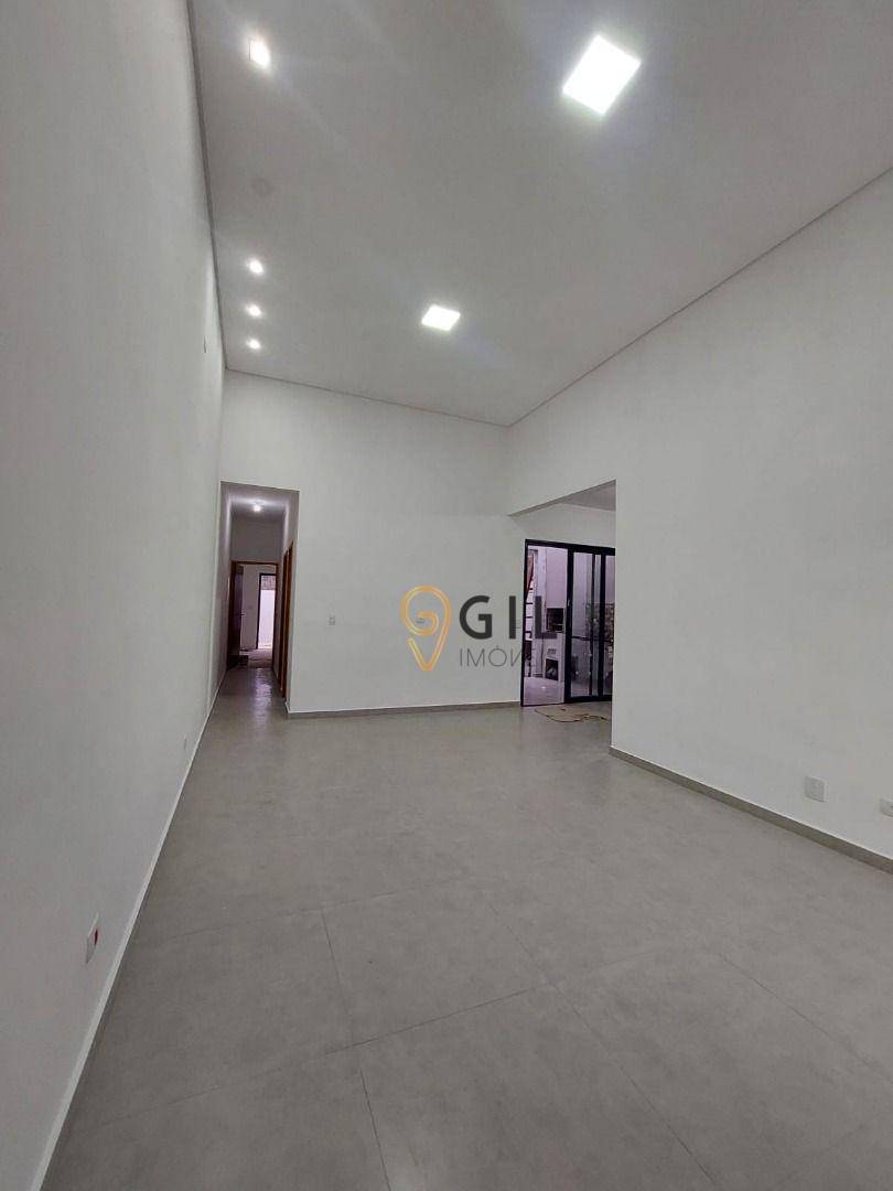 Casa à venda com 3 quartos, 100m² - Foto 17