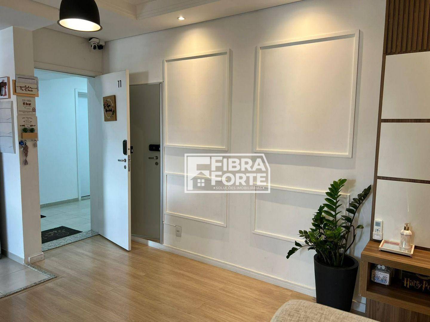 Apartamento à venda com 3 quartos, 76m² - Foto 1