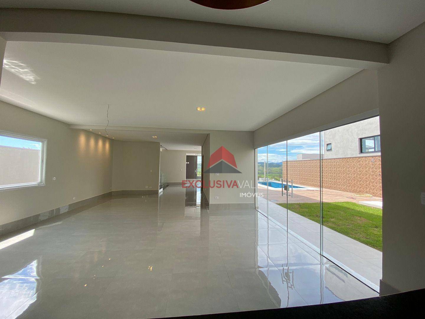 Casa de Condomínio à venda com 4 quartos, 291m² - Foto 13
