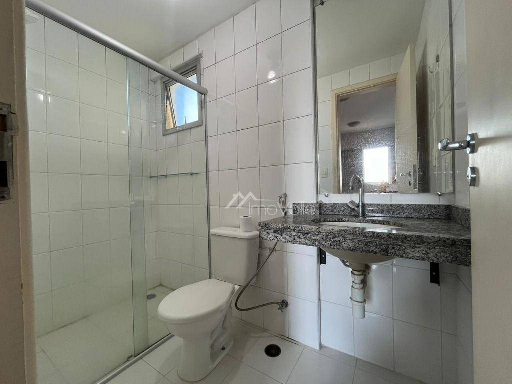 Apartamento para alugar com 2 quartos, 70m² - Foto 21