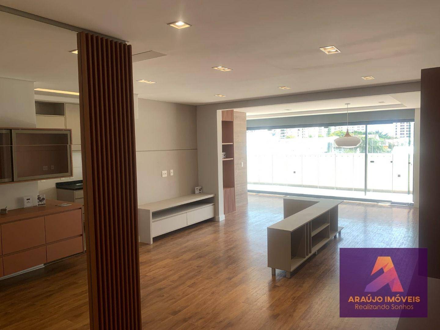 Apartamento à venda com 2 quartos, 204m² - Foto 4