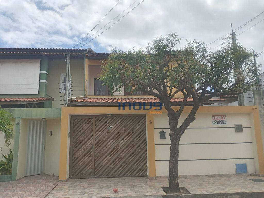 Casa de Condomínio à venda com 4 quartos, 320m² - Foto 2