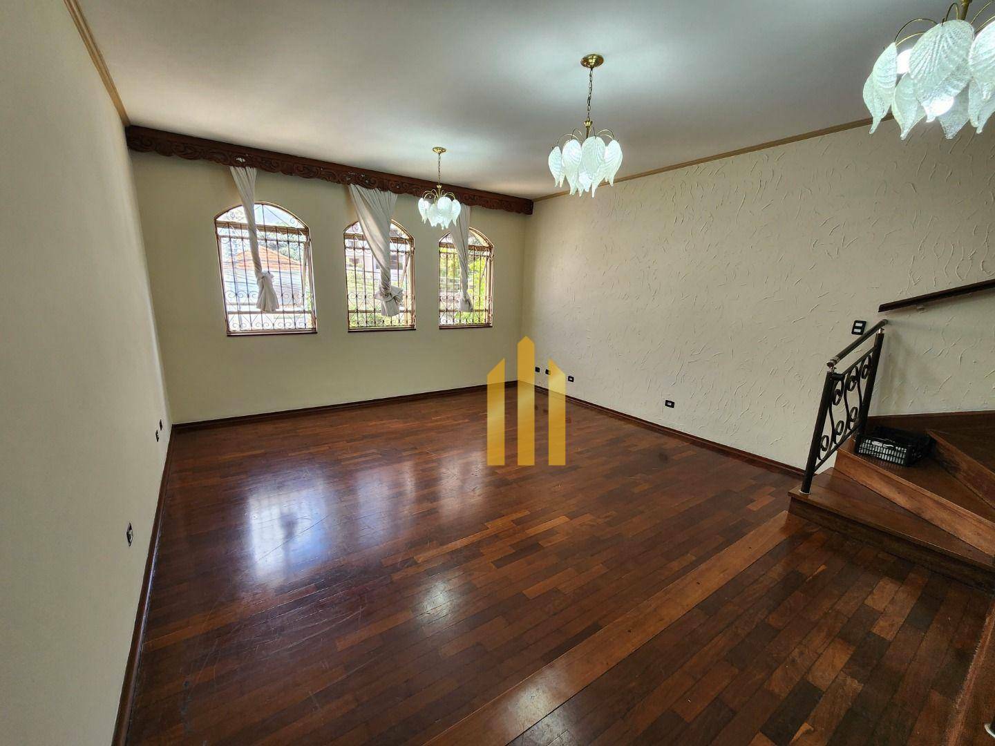 Sobrado à venda e aluguel com 4 quartos, 172m² - Foto 8