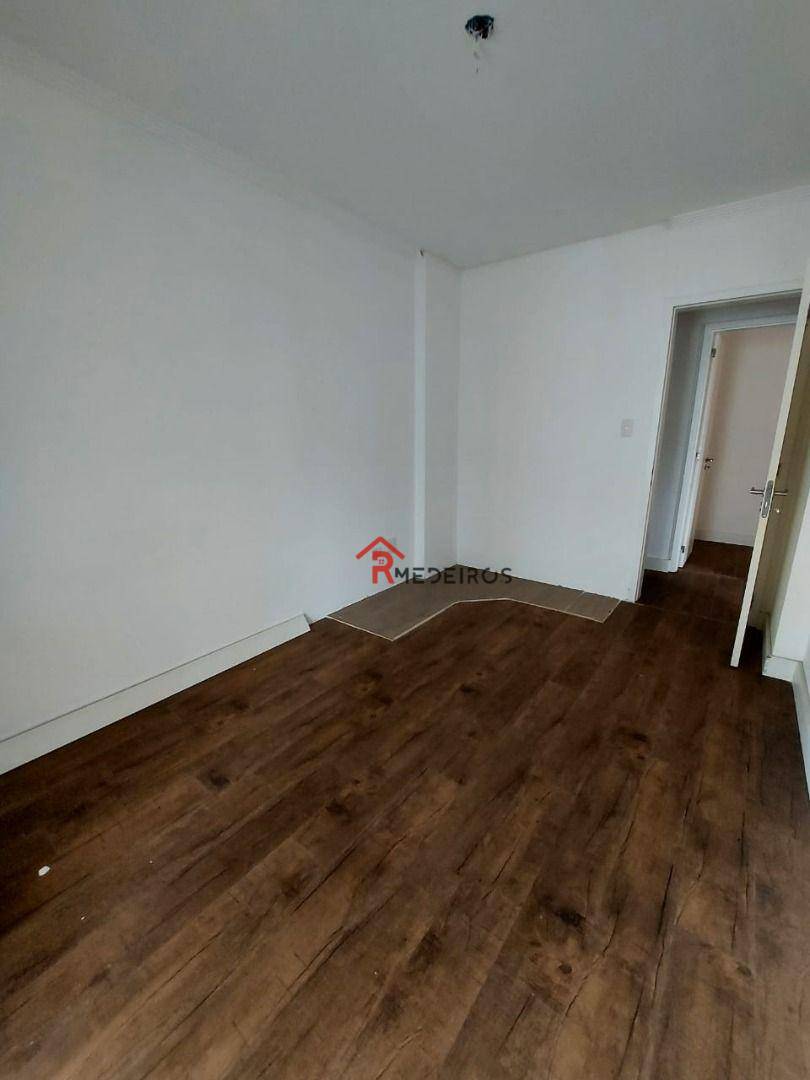 Apartamento à venda com 3 quartos, 101m² - Foto 26