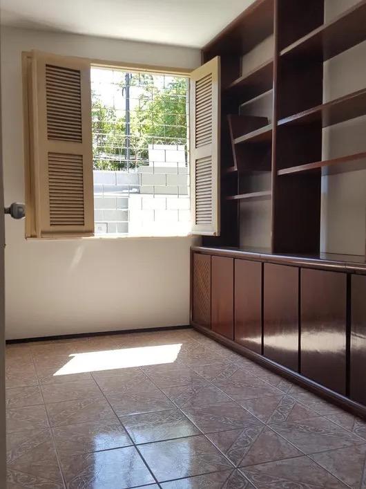 Casa para alugar com 3 quartos, 288m² - Foto 9