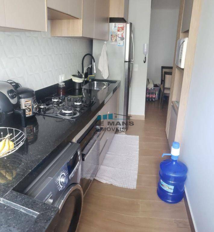 Apartamento à venda com 2 quartos, 65m² - Foto 3