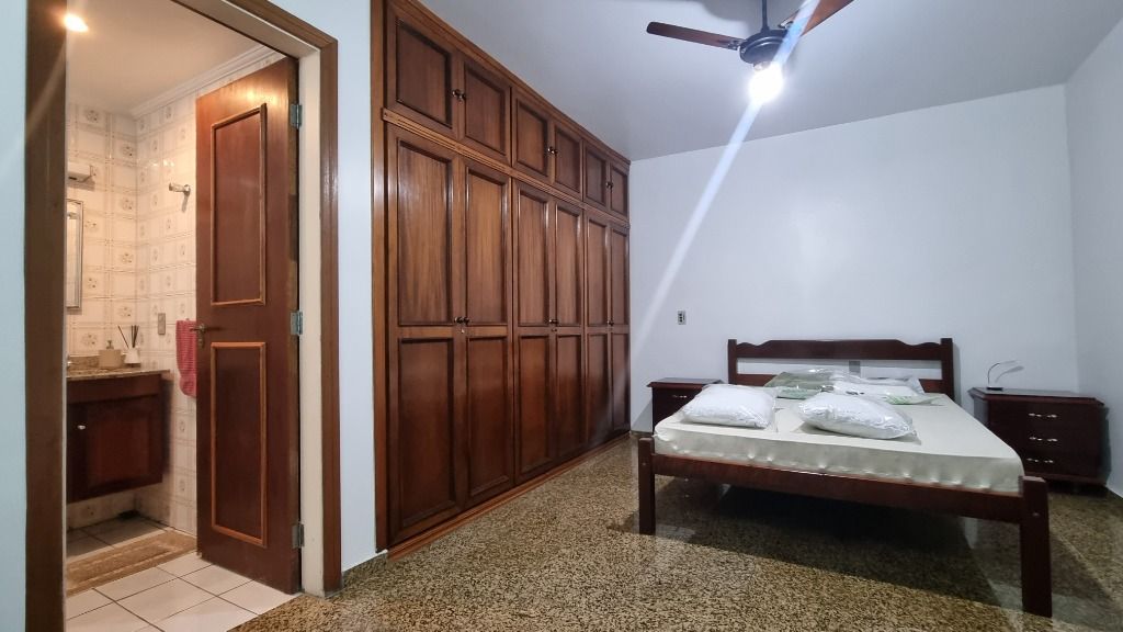 Apartamento à venda com 3 quartos, 140m² - Foto 13