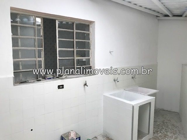 Casa à venda com 6 quartos, 250m² - Foto 14