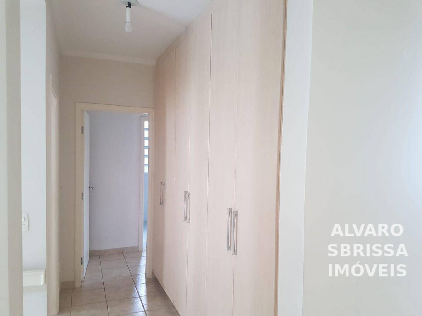 Casa de Condomínio para alugar com 4 quartos, 312m² - Foto 11