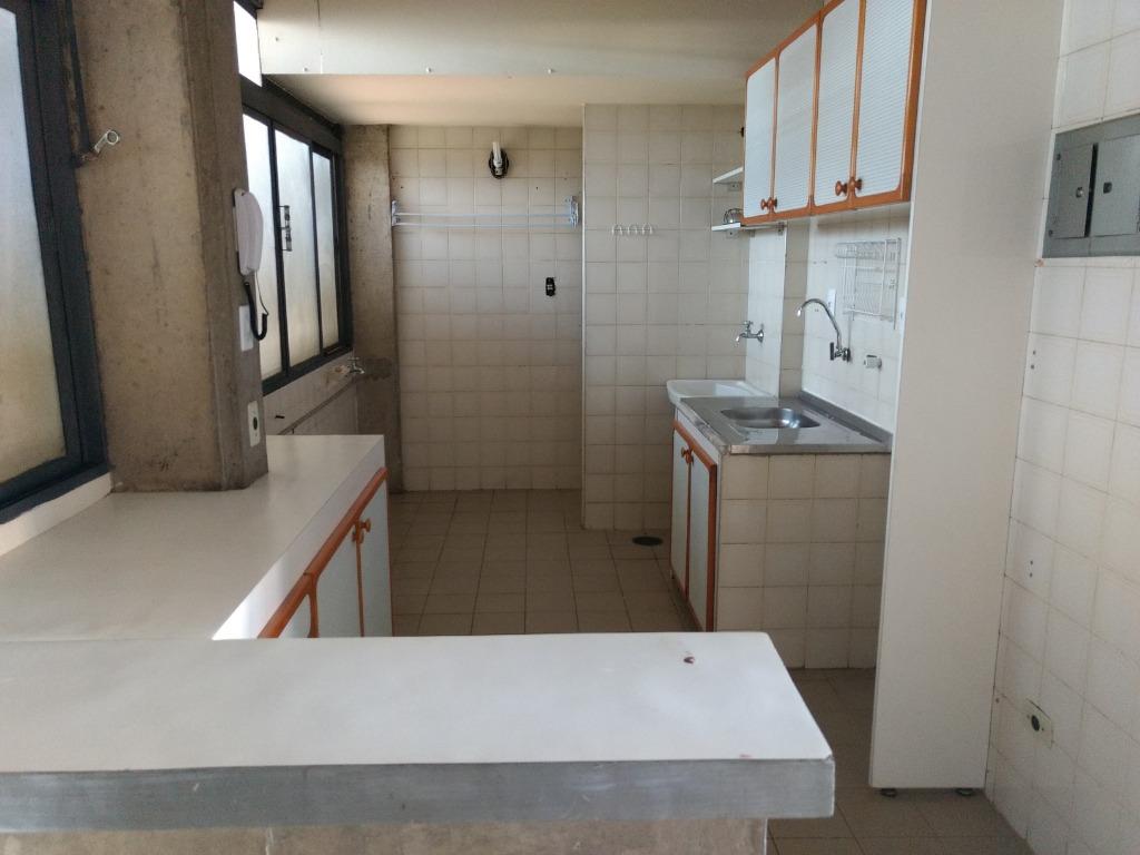 Apartamento à venda com 1 quarto, 48m² - Foto 18