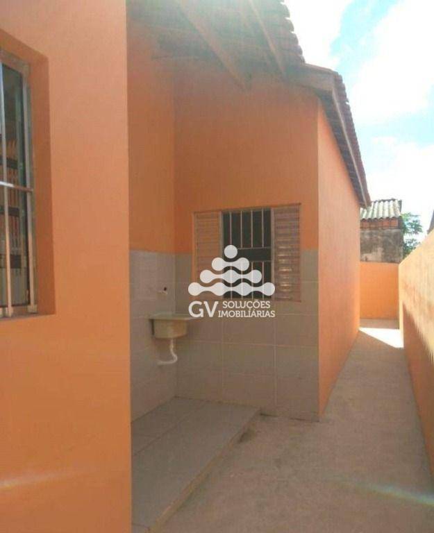 Casa à venda com 2 quartos, 65m² - Foto 15