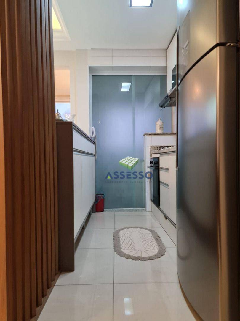 Apartamento à venda com 2 quartos, 57m² - Foto 3