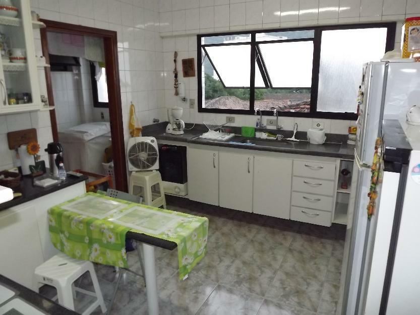 Apartamento à venda com 3 quartos, 130m² - Foto 3