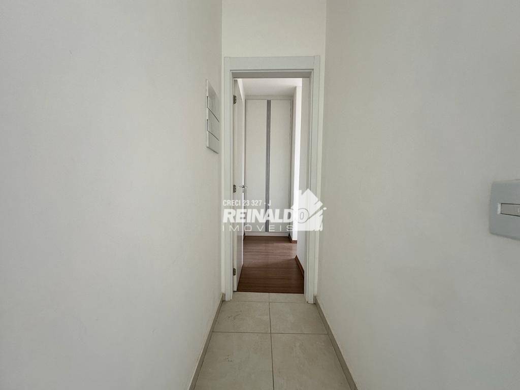 Apartamento à venda com 2 quartos, 62m² - Foto 5