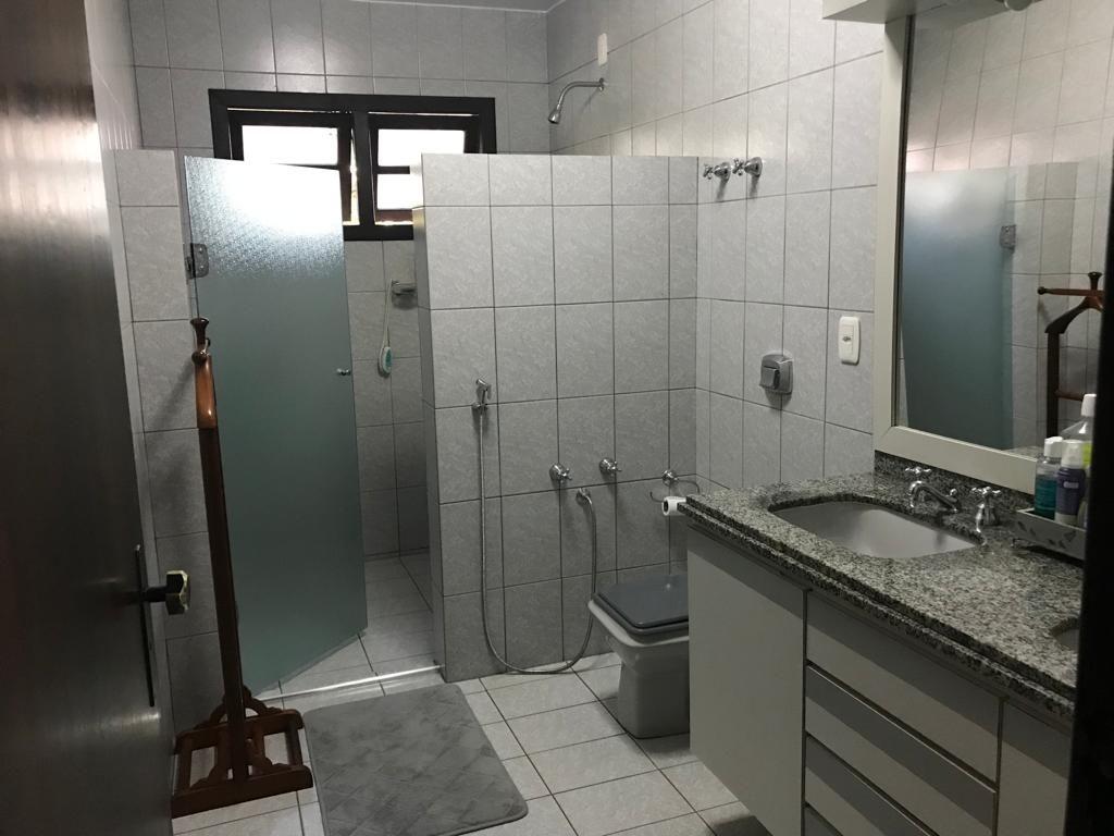 Casa à venda com 4 quartos, 342m² - Foto 39