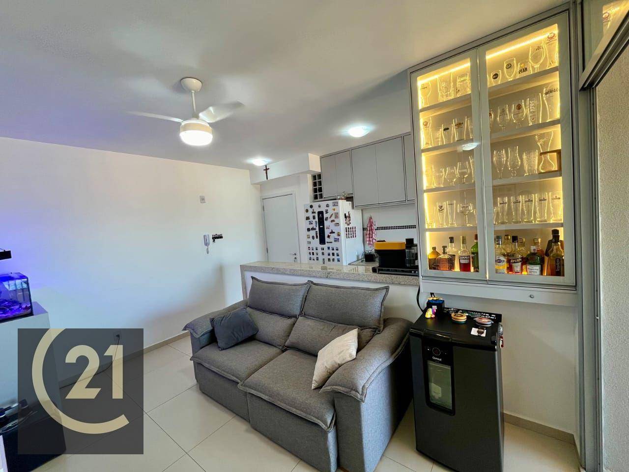 Apartamento à venda com 2 quartos, 63m² - Foto 7