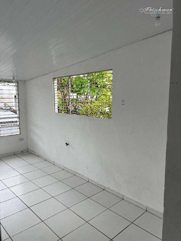 Casa de Condomínio para alugar com 6 quartos, 300M2 - Foto 16