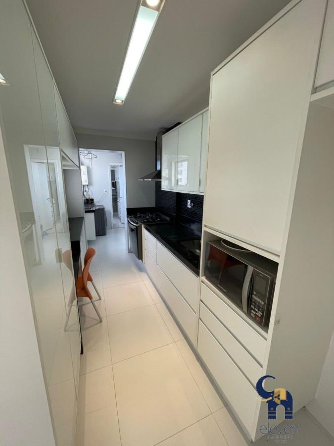 Apartamento à venda com 3 quartos, 137m² - Foto 5