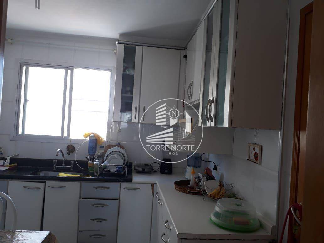 Apartamento à venda com 3 quartos, 85m² - Foto 10