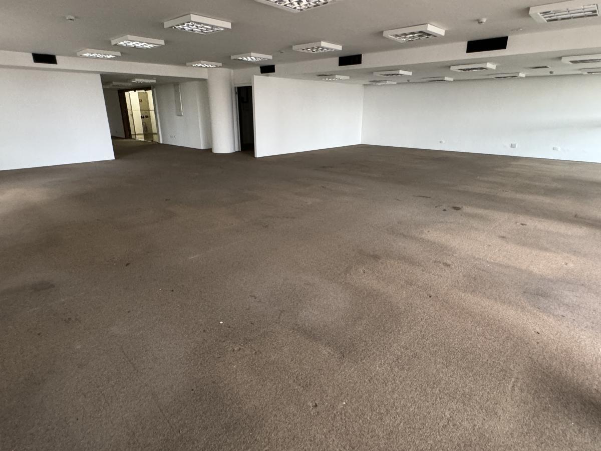 Prédio Inteiro à venda com 1 quarto, 256m² - Foto 27