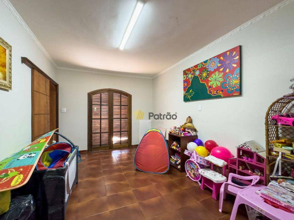 Sobrado à venda com 5 quartos, 522m² - Foto 31