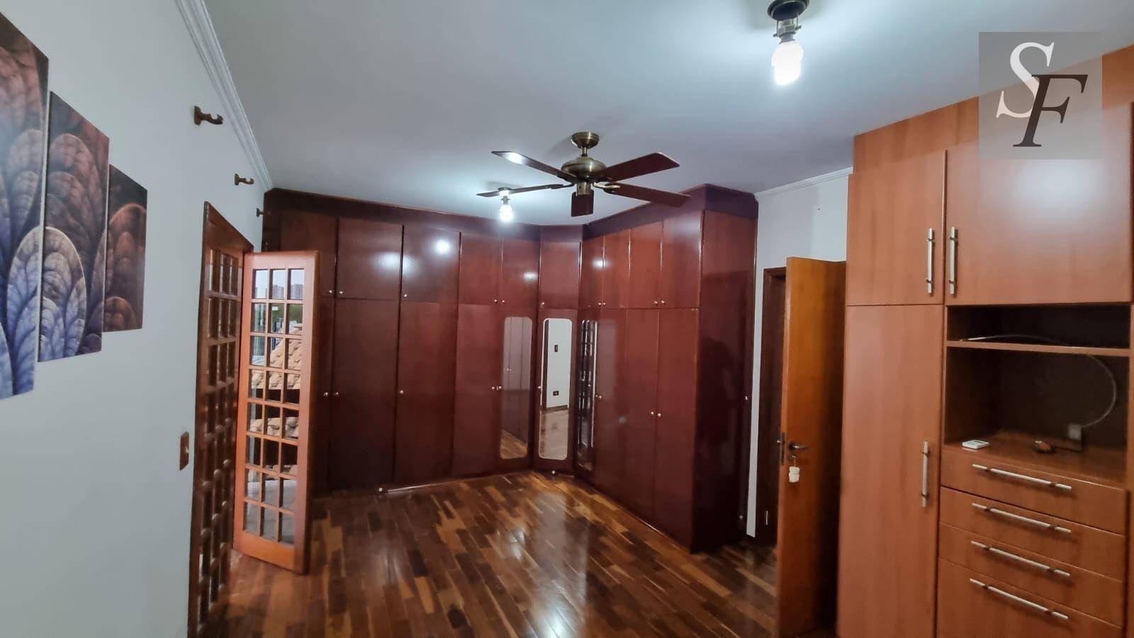 Sobrado para alugar com 3 quartos, 302m² - Foto 45