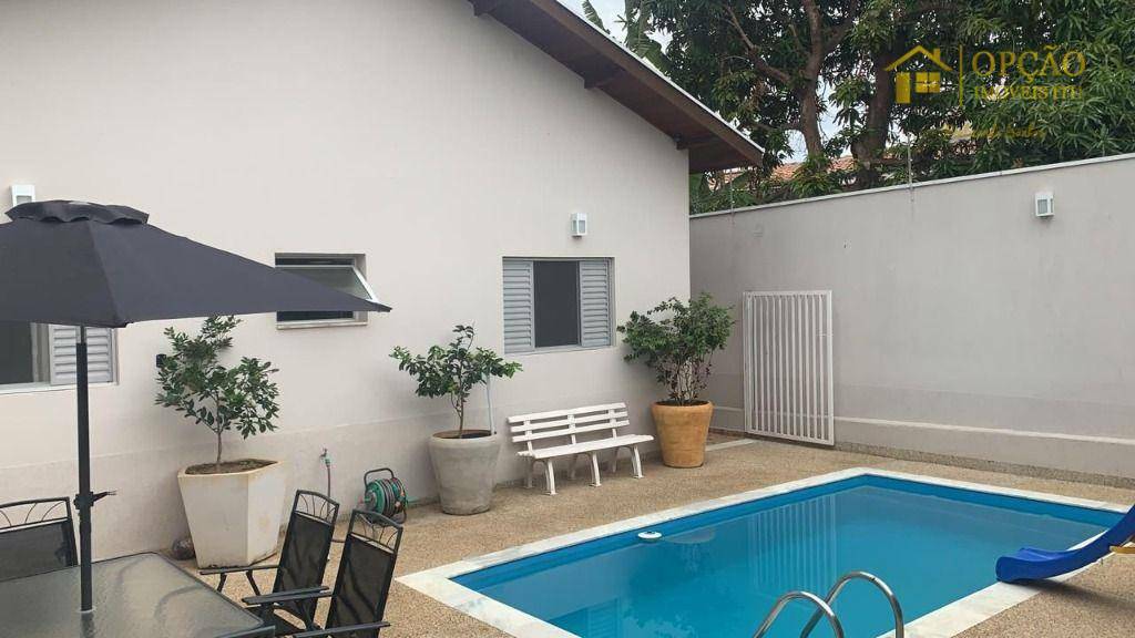 Casa à venda com 3 quartos, 205m² - Foto 15