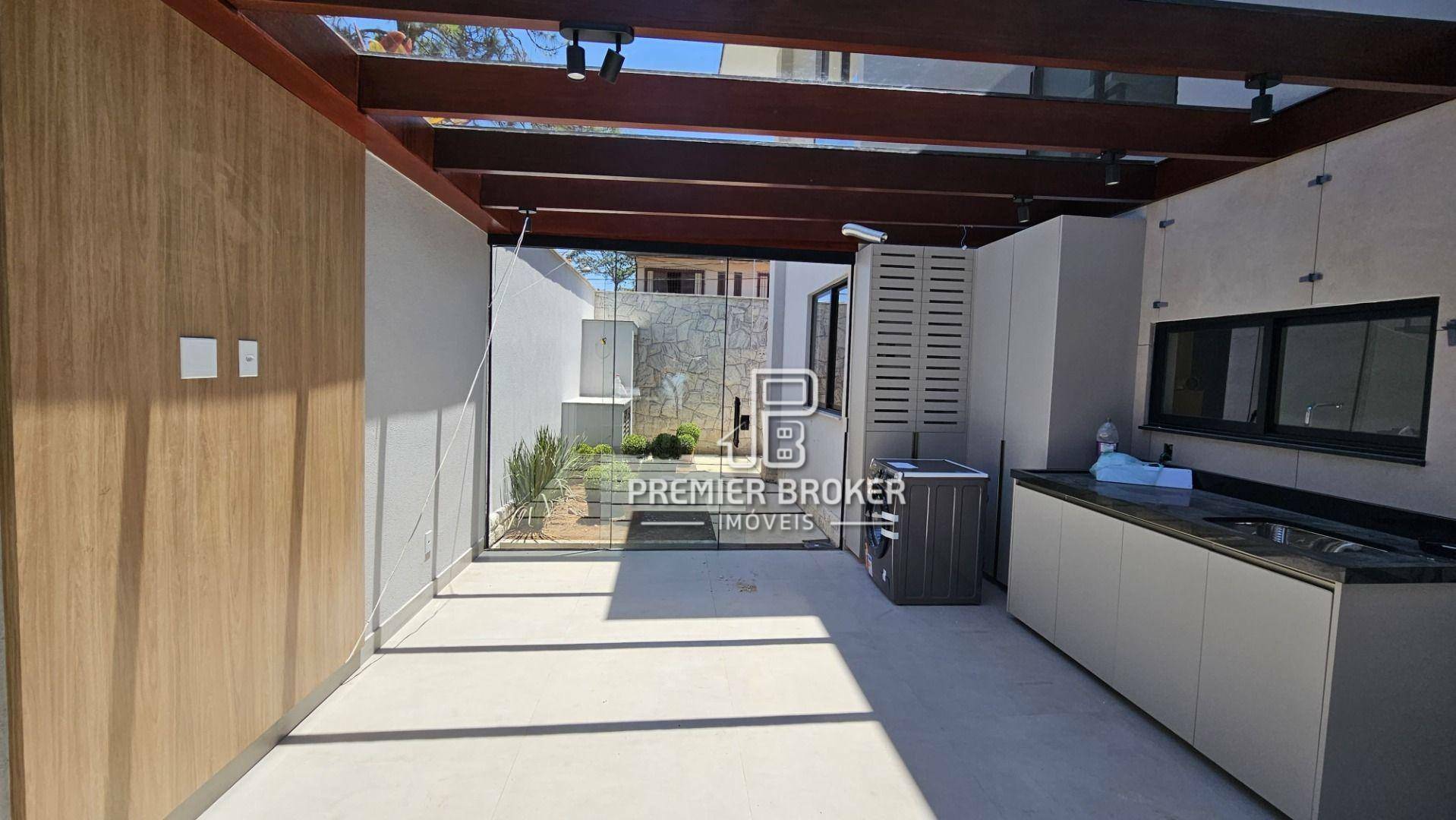 Casa à venda com 4 quartos, 151m² - Foto 14