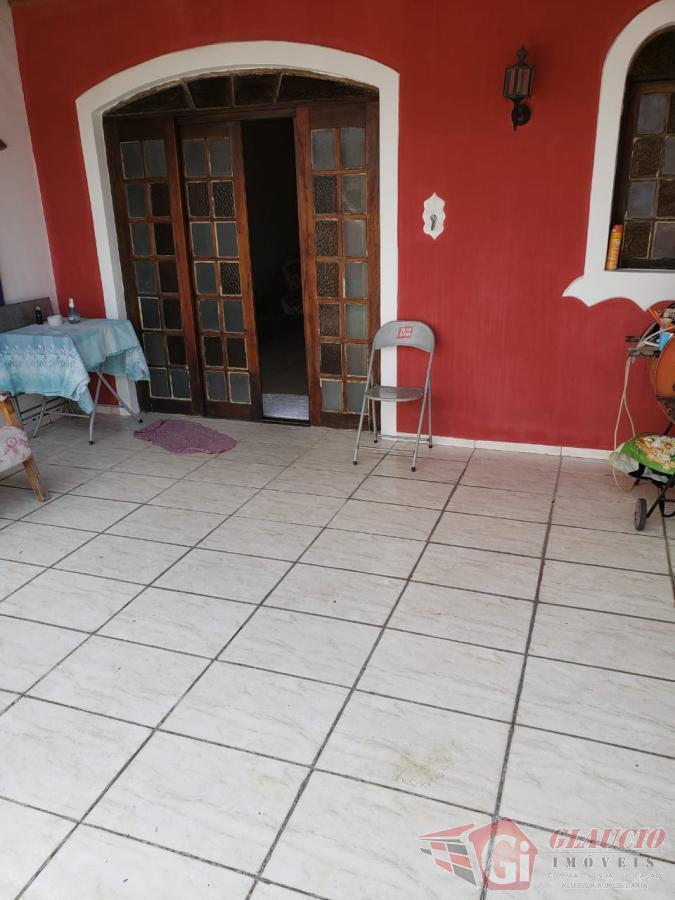 Sobrado à venda com 4 quartos, 105m² - Foto 1