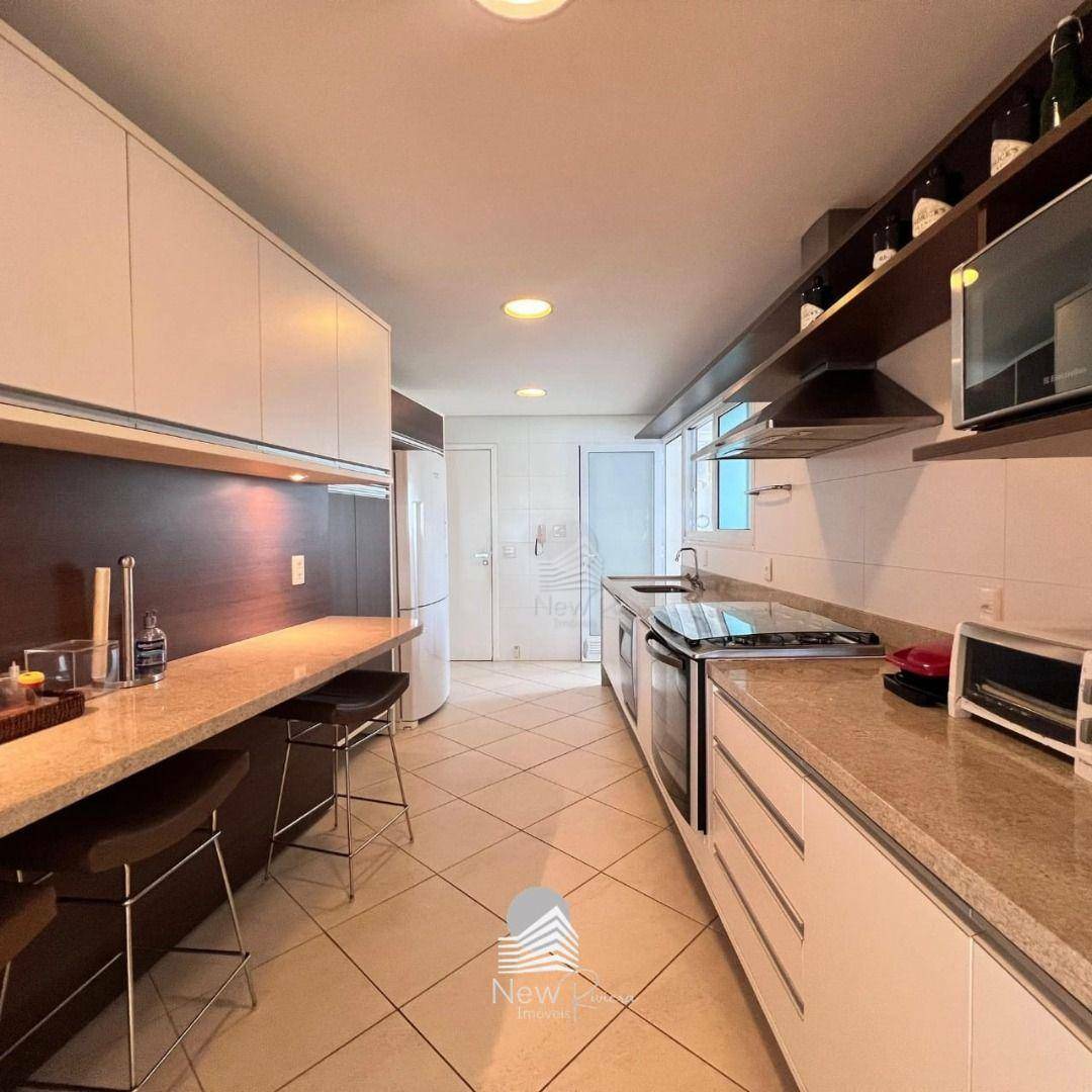 Apartamento, 3 quartos, 205 m² - Foto 3