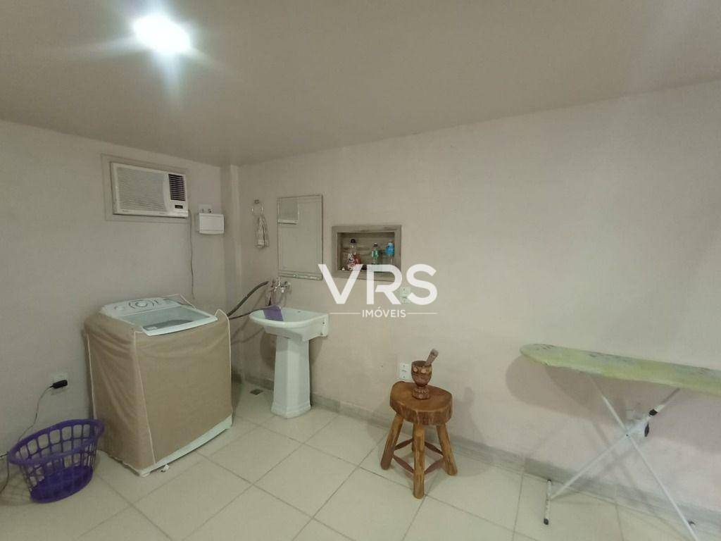 Casa de Condomínio à venda com 3 quartos, 280m² - Foto 31